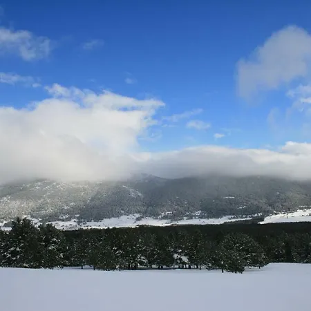 Chambres D'hotes Le Serpolet Bed and Breakfast Les Angles (Pyrenees-Orientales)